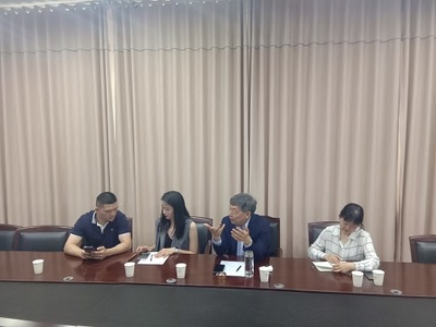 河南省服裝行業(yè)協(xié)會會長李剛一行來滑考察